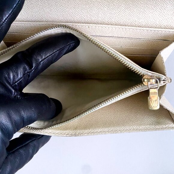 Louis Vuitton Damier Azur Sarah Wallet CA1049 - Picture 6 of 14